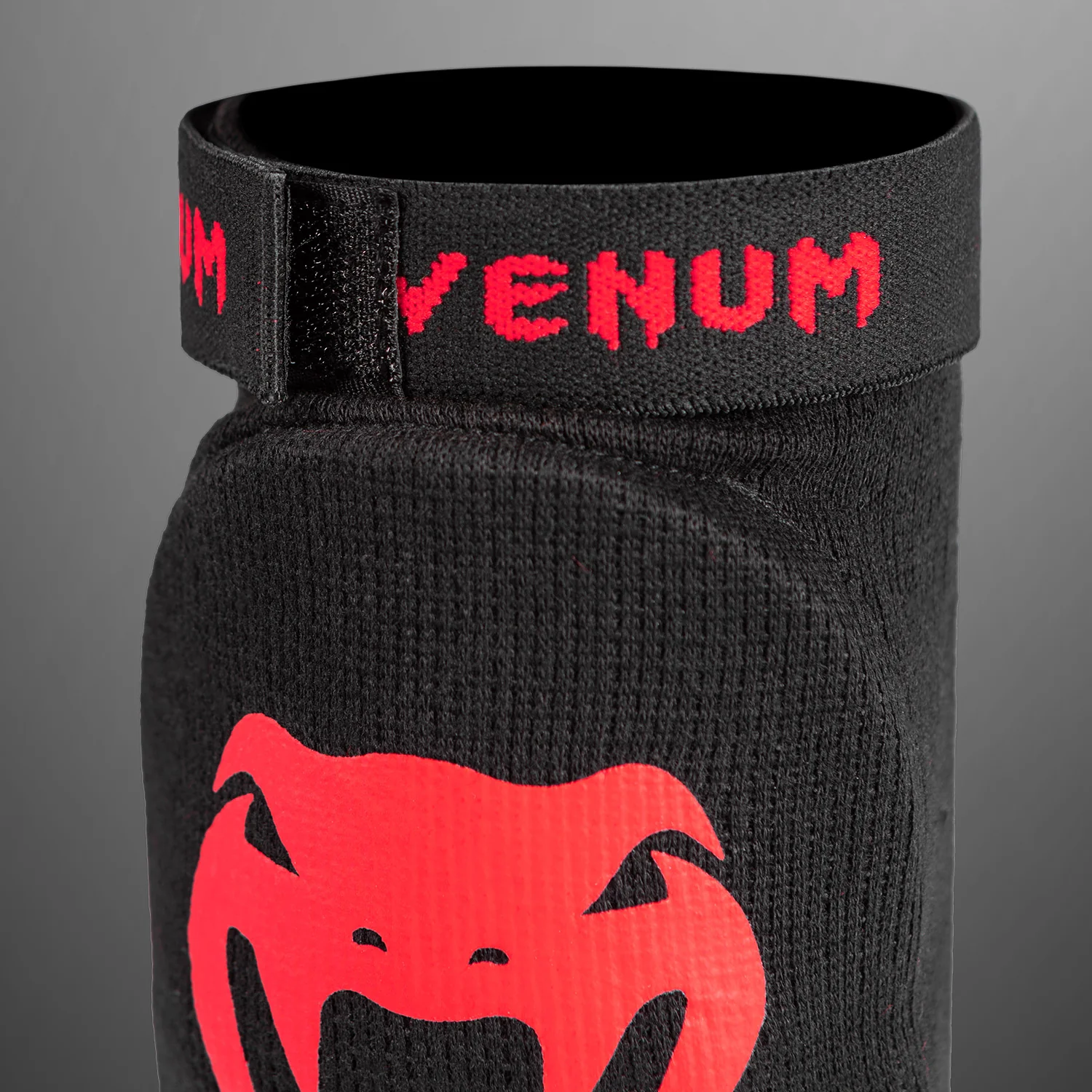 Venum Kontact Elbow Guard - Black/Red - Image 4
