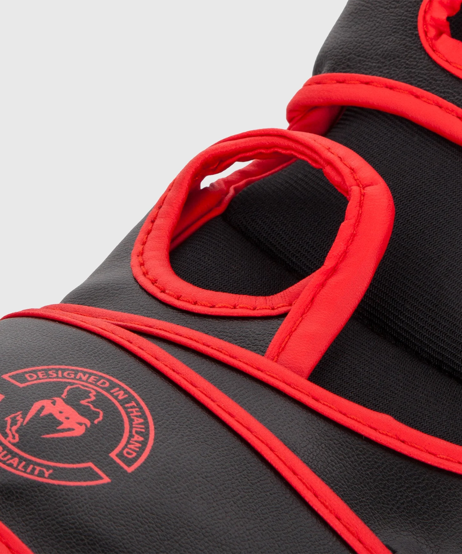 Venum Challenger MMA Gloves - Without Thumb - Black/Red - Image 5