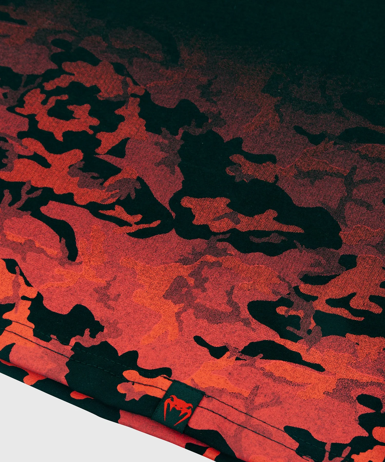 Venum Classic T-shirt - Black/Red - Image 5