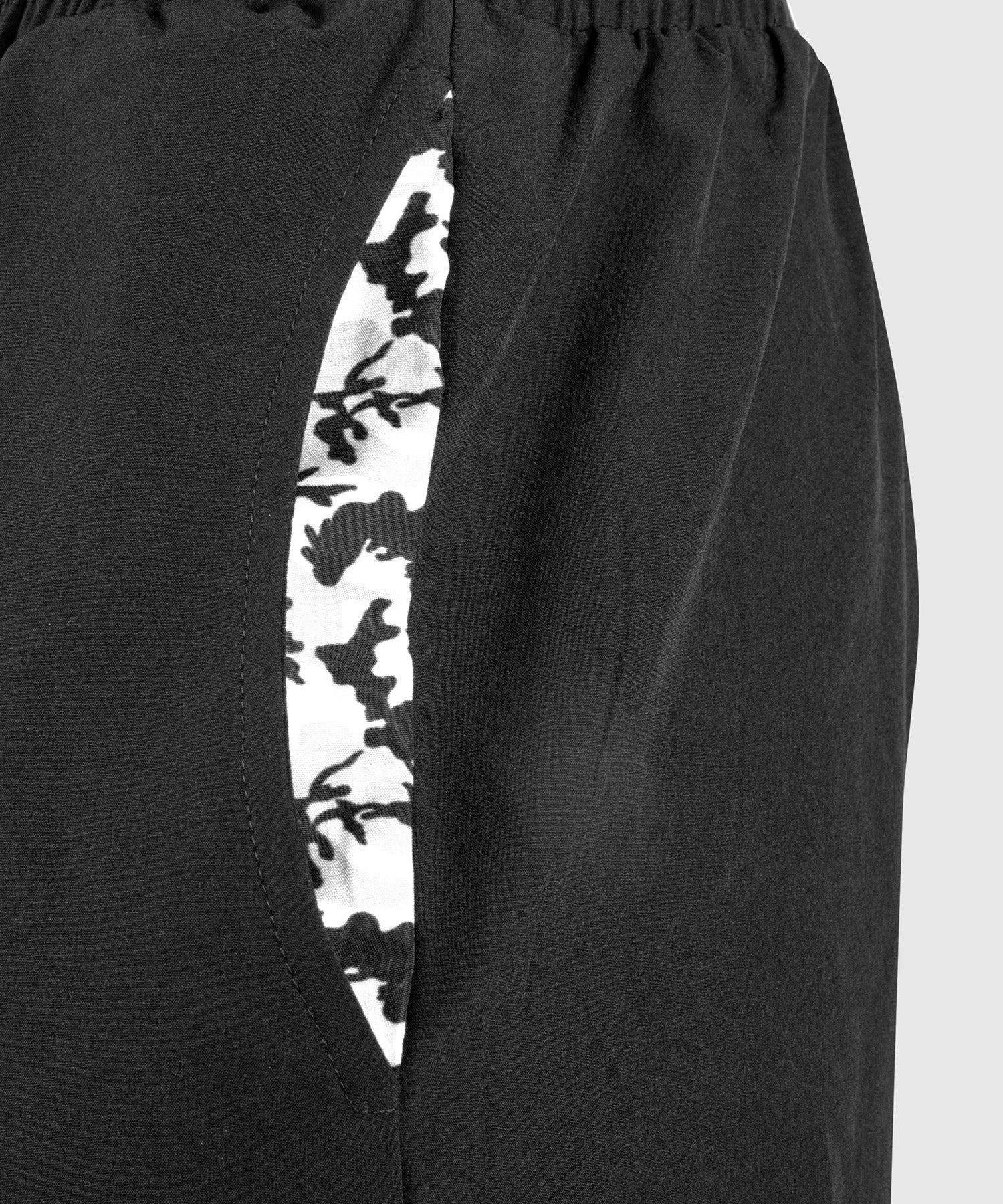 Venum Classic Training Shorts - Black/White - Image 7