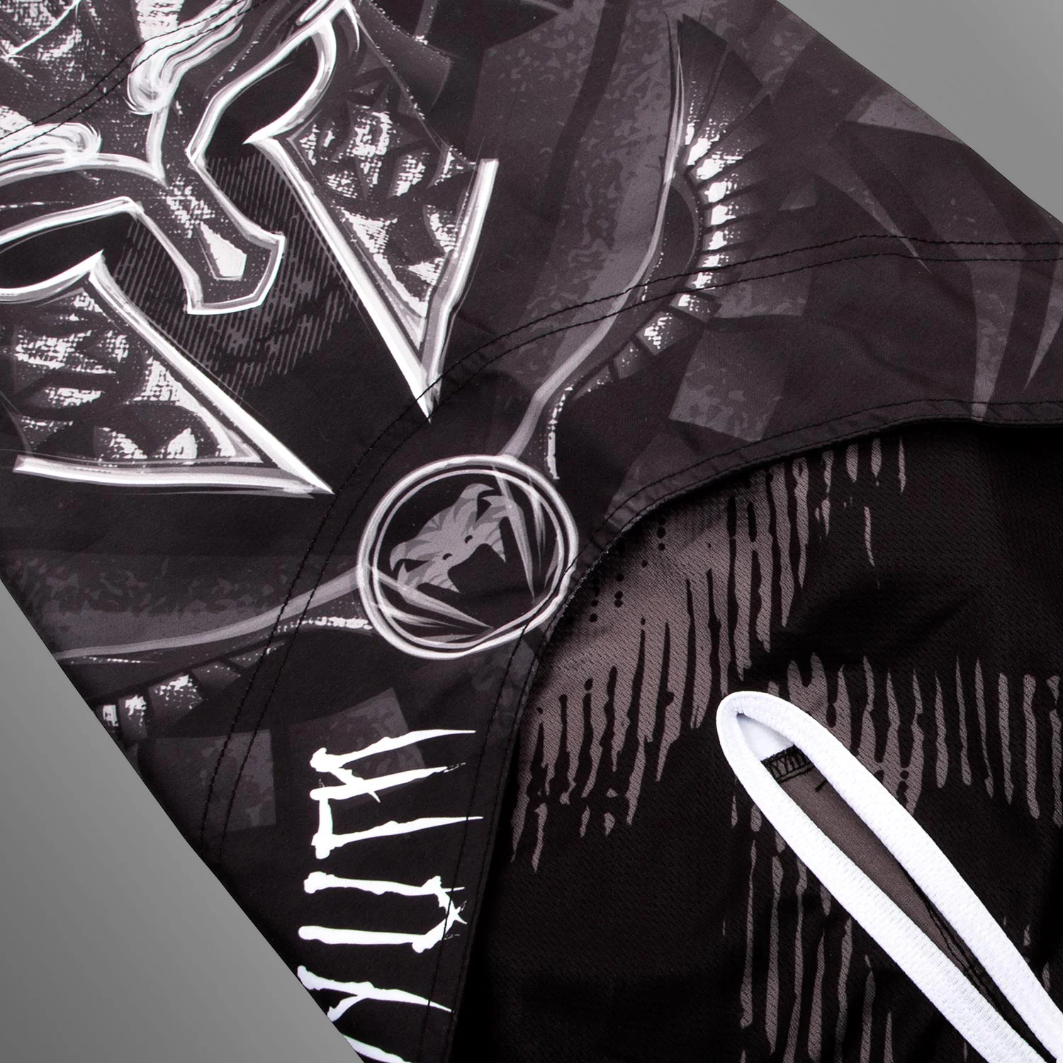 Venum Gladiator 3.0 Fightshorts - Black/White - Image 6