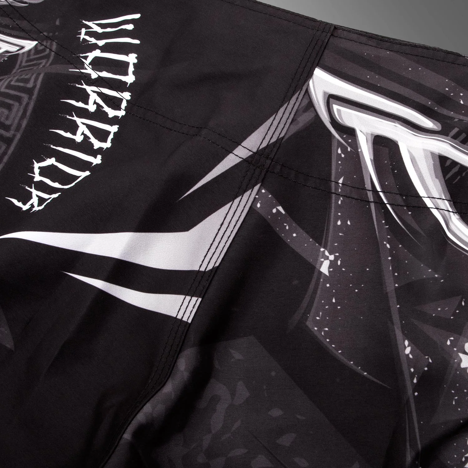 Venum Gladiator 3.0 Fightshorts - Black/White - Image 7