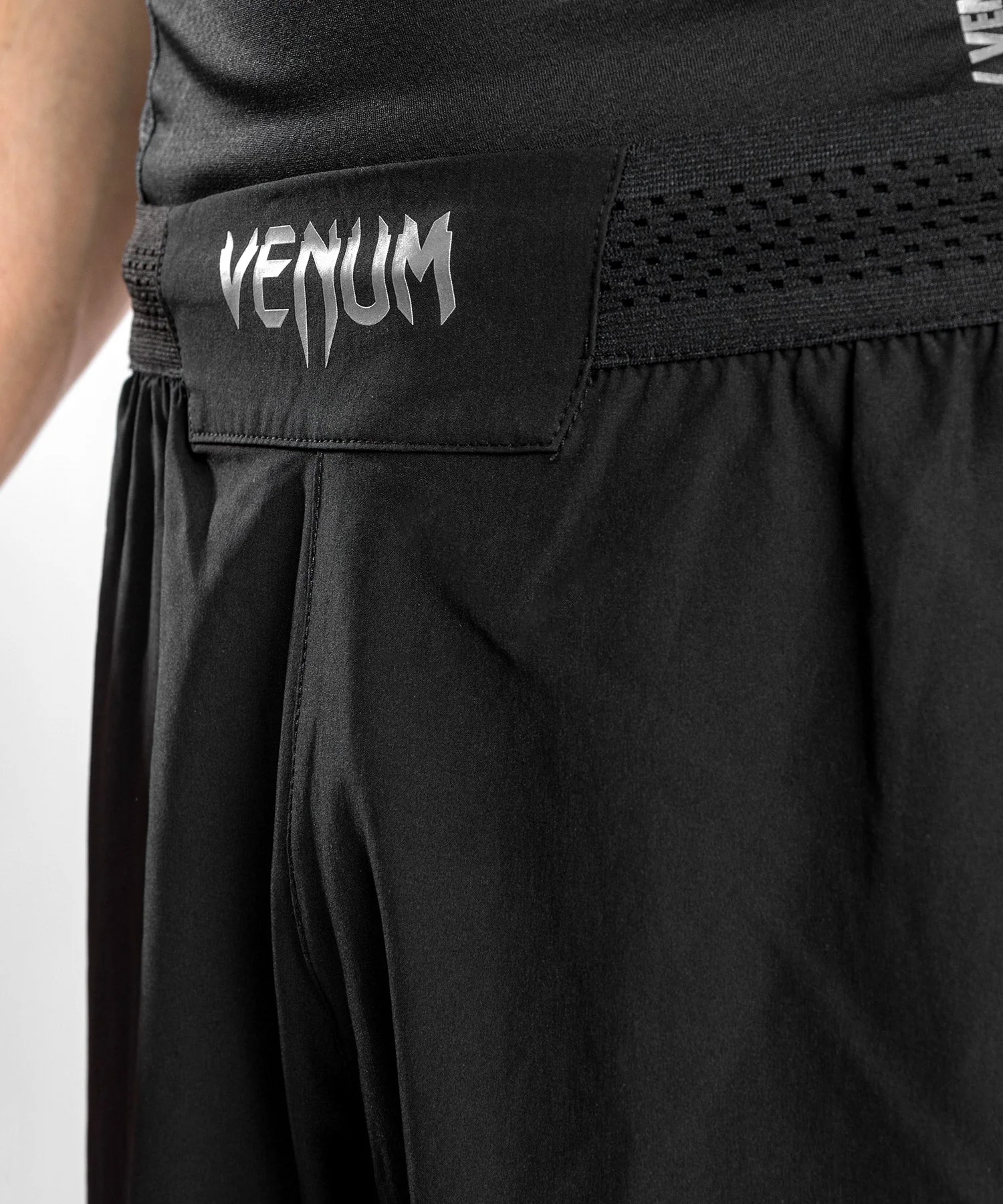 Venum Tempest 2.0 Fightshorts – Black/Grey - Image 4