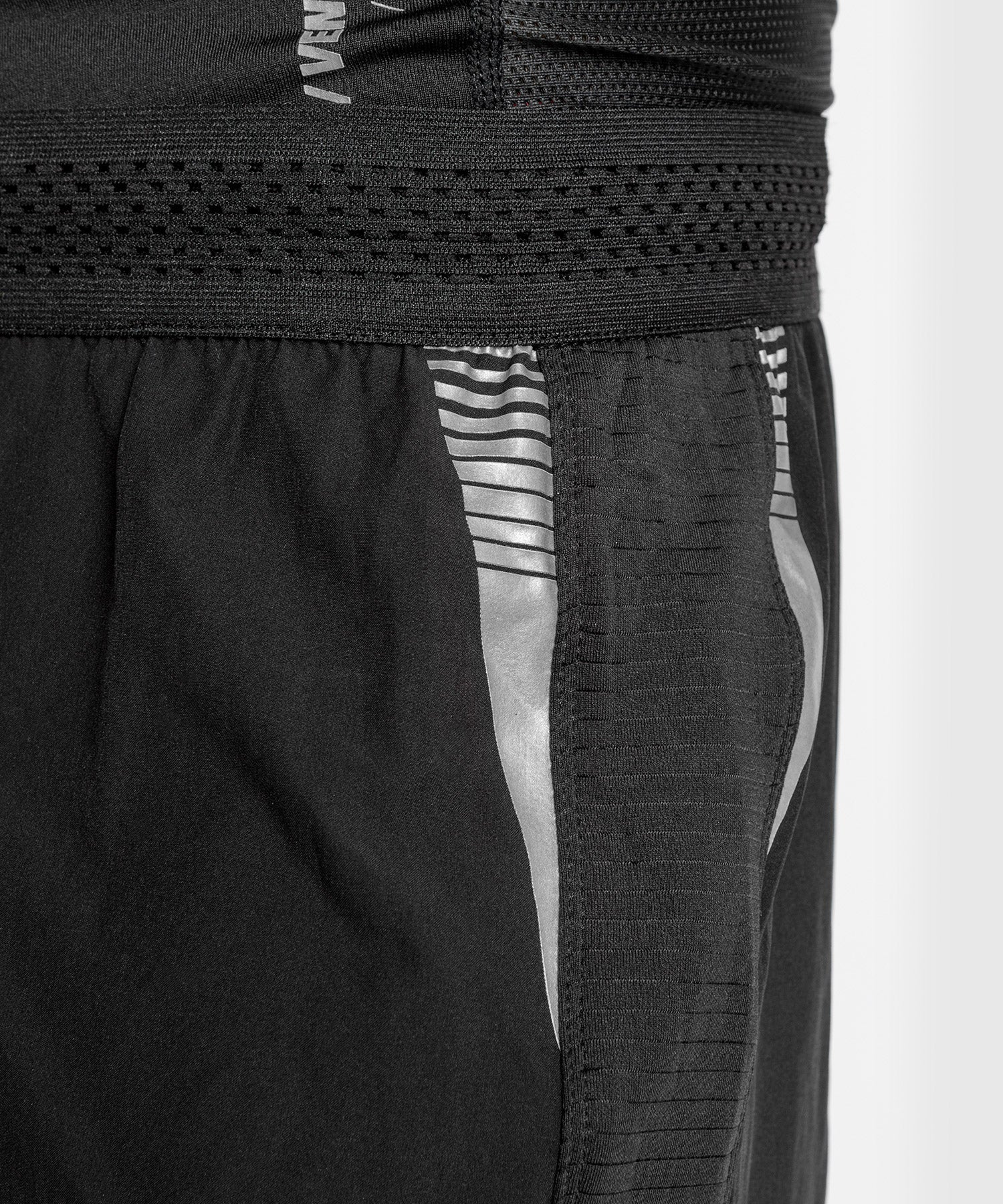 Venum Tempest 2.0 Fightshorts – Black/Grey - Image 5